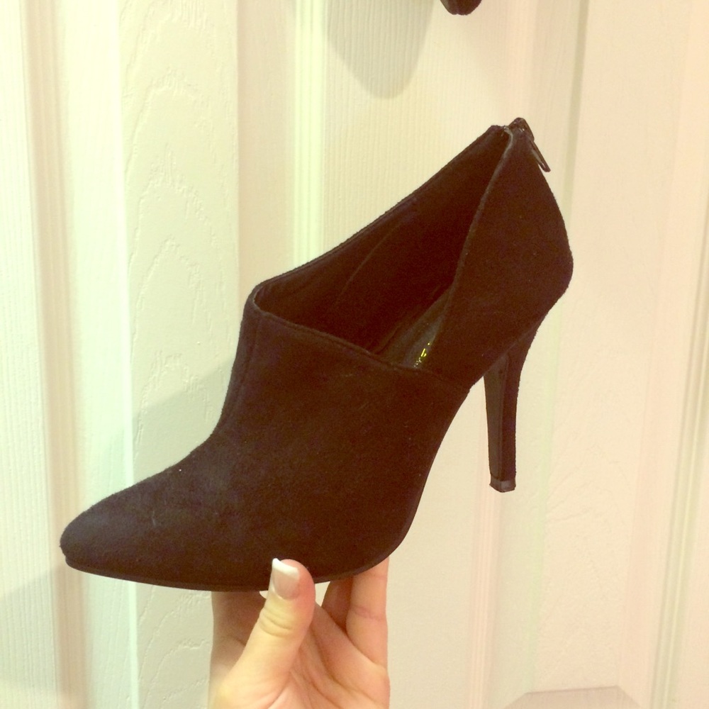 High Heeled Pointed Toe Booties
